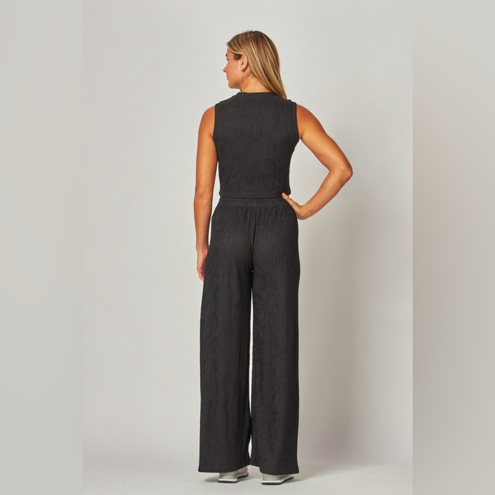 #39 Serene & Chic Pant Set-Black (PLUS) - Picture 4 of 5